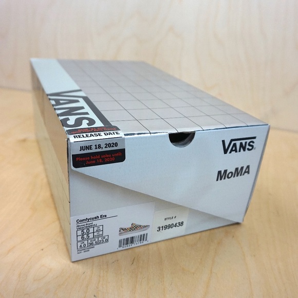 NWT Vans x MoMA Unisex "Checkerboard Comfycush Era" Sneakers - Picture 7 of 8